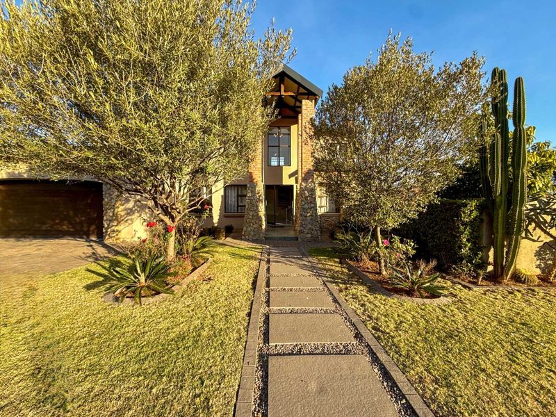 THE ULTIMATE FAMILY HAVEN AND INVESTMENT GOLDMINE! - Photo 7