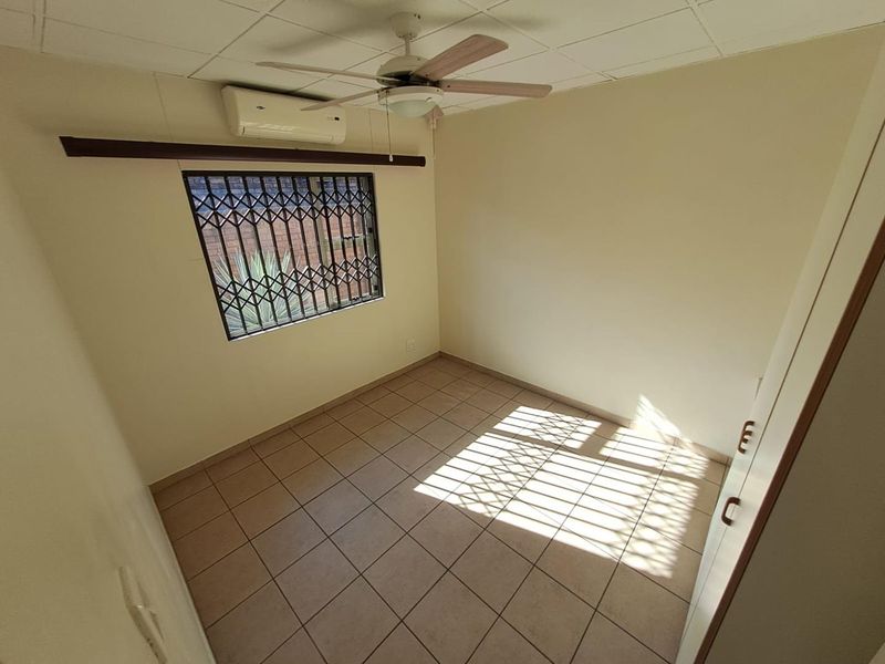 Modern 3-Bedroom Simplex with Courtyard in Richards Bay| Available August 15th - Photo 10