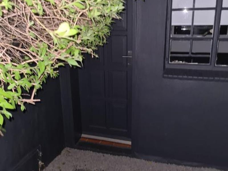 FURNISHED GARDEN COTTAGE - Photo 9