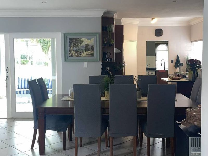 Sole Mandate - Photo 3