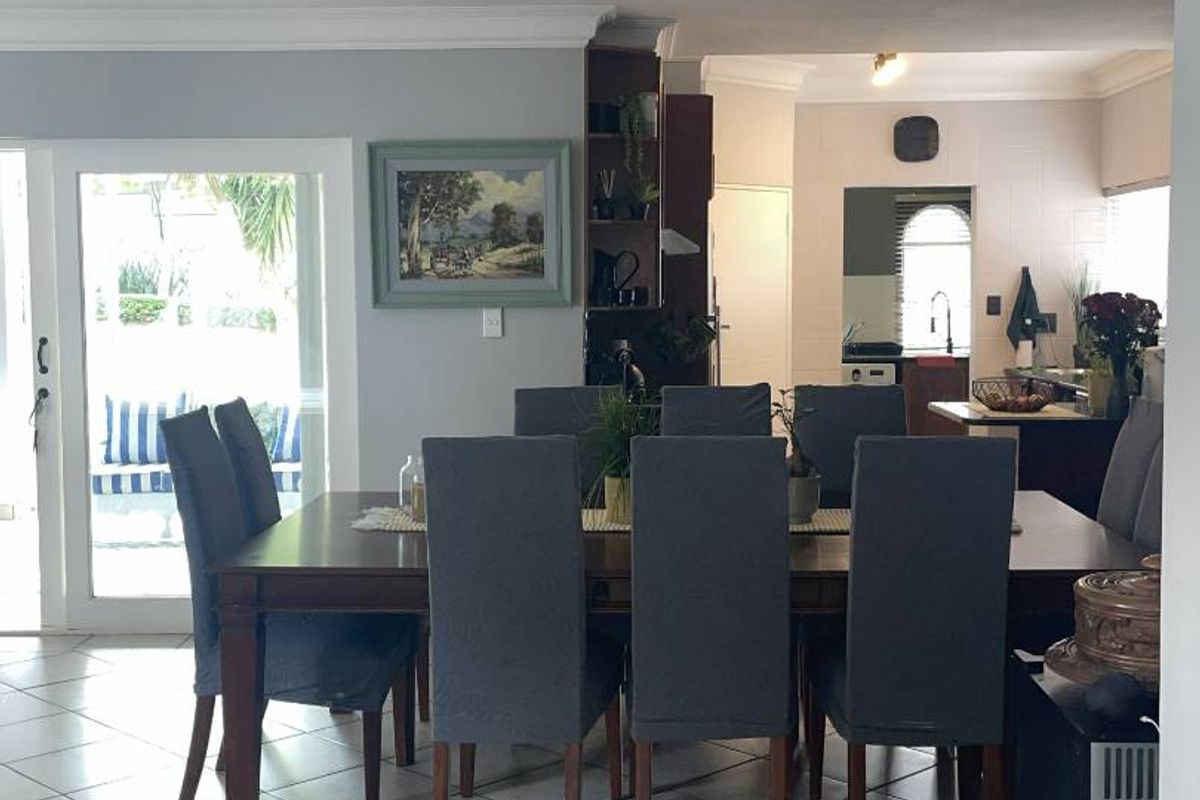 Sole Mandate - Photo 3