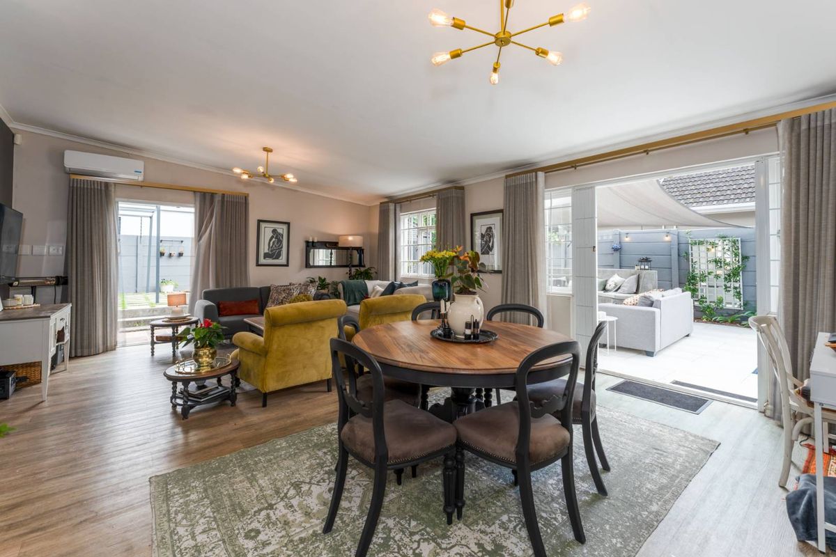 COMFY AND WELCOMING - Photo 5