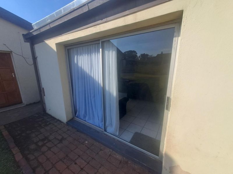 Lovely cosy garden garden flat to rent - Photo 1