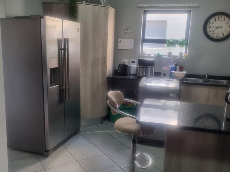 UNIT FOR SALE IN NORTON HOMES ESTATE - Photo 8