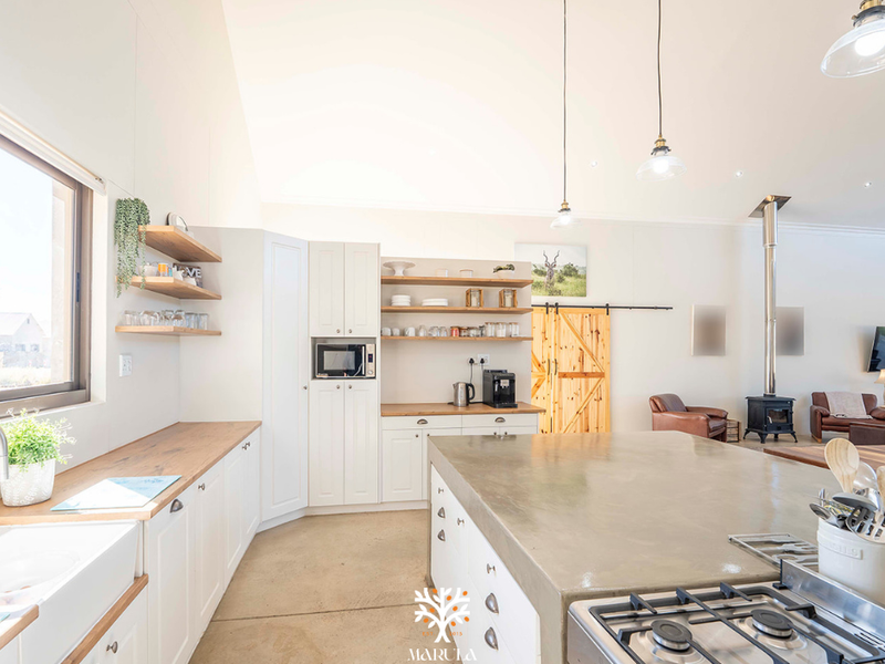 Family Home For Sale | Omeya Golf Estate | N$6 200 000 - Photo 5