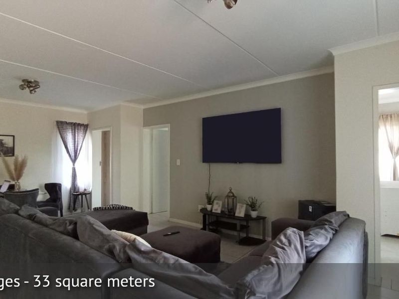 Stunning Apartment In Fish Eagle View Modderfontein - Photo 7