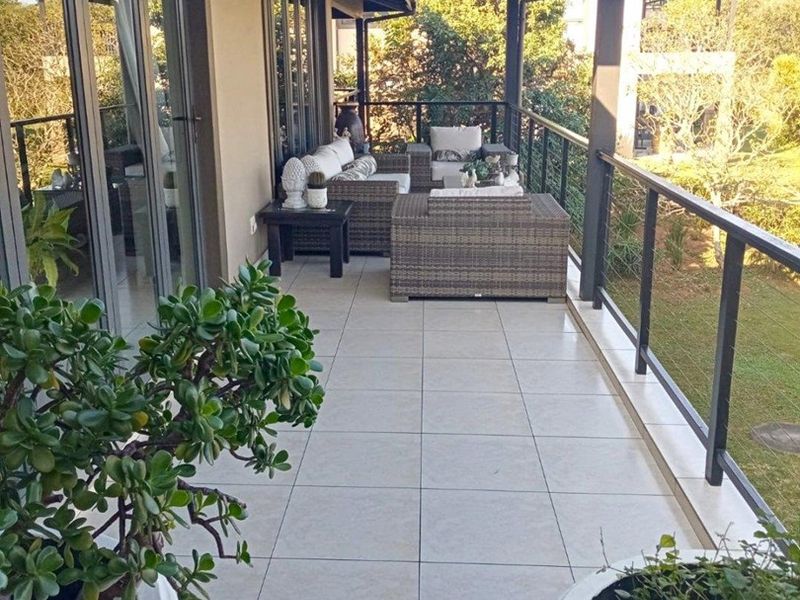 5 Bedroom Family Home in Simbithi. - Photo 5