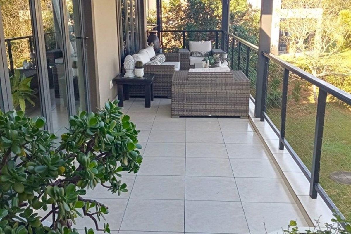 5 Bedroom Family Home in Simbithi. - Photo 5