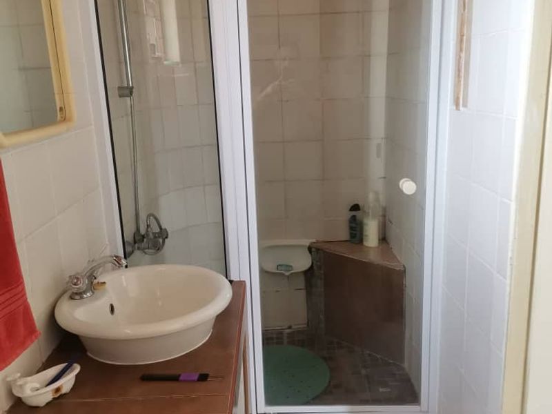 For Sale Cozy 2-Bedroom Home with Modern Flair Awaits You! Hentiesbay - Photo 7