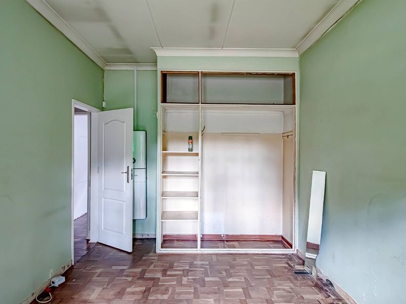 A home with wonderful spaces and a borehole!!!! - Photo 8