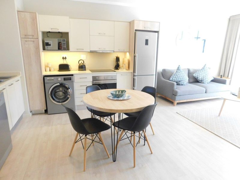 This lovely 2nd floor apartment of 76m2 is fully furnished. - Photo 8