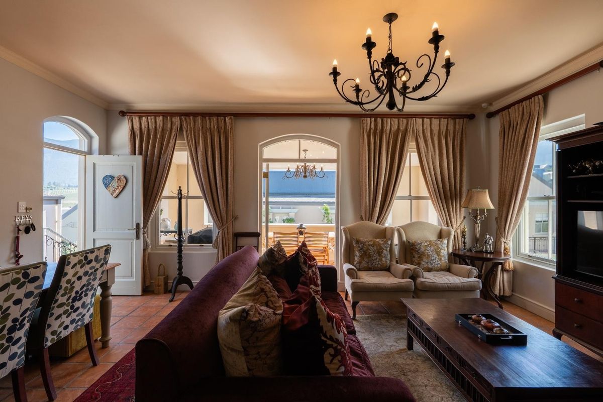 Elegant Winelands Living at L'Ermitage Franschhoek Chateau &amp; Villas - Photo 5