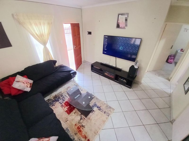 Two Bedrooms house for sale in Kirkney - Photo 8