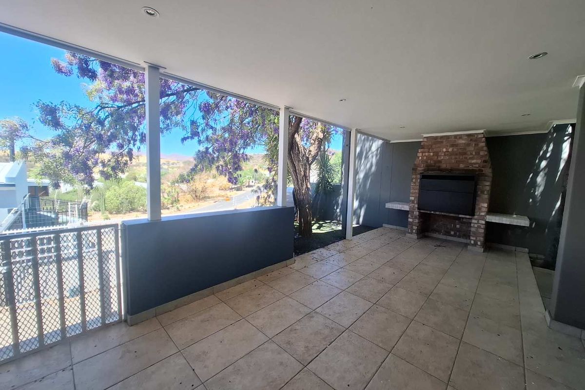 Charming Duet in Central Avis - Photo 3