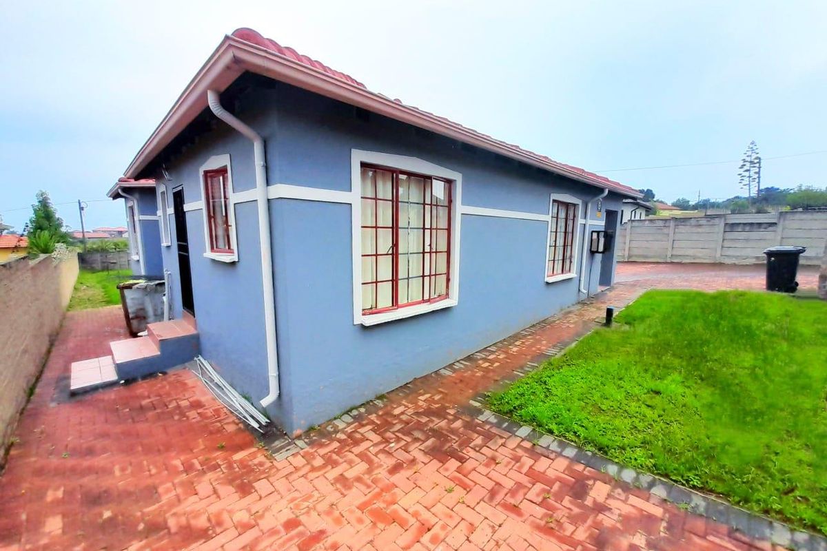 "Phenomenal three-bedroom home suitable for a large family" - Photo 3