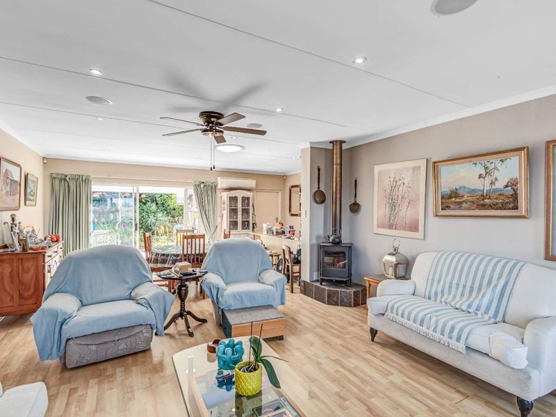 Peaceful Estate Living – 3-Bedroom, 2-Bathroom Home with Double Garage - Photo 5