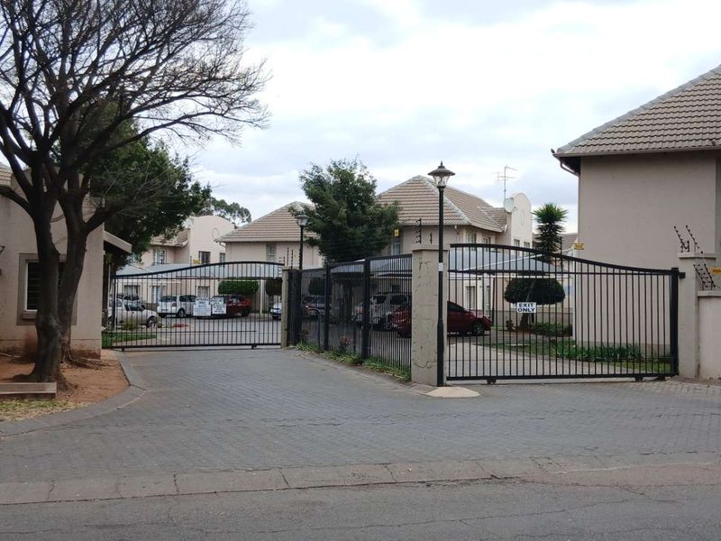 2 bedroom for sale - Photo 2