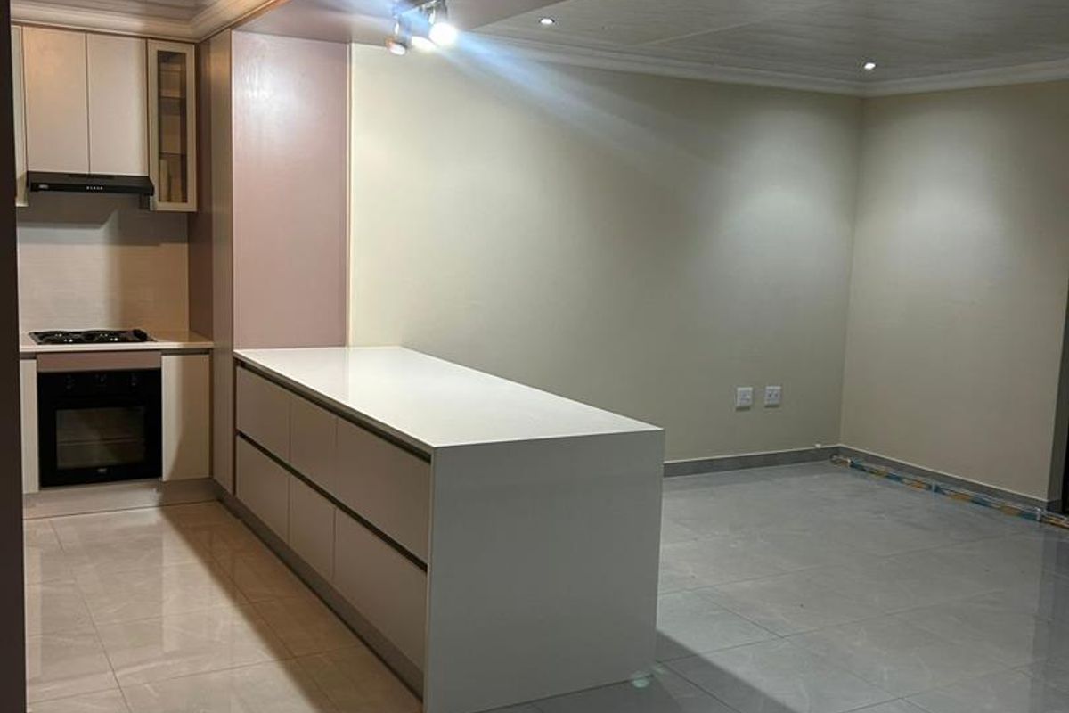 Exquisite Move-In Ready Family Home in Secure Brackendowns - Photo 5