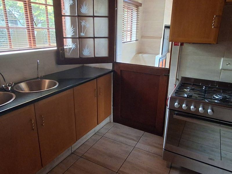 4 Bed Entertainer's Dream - Photo 5