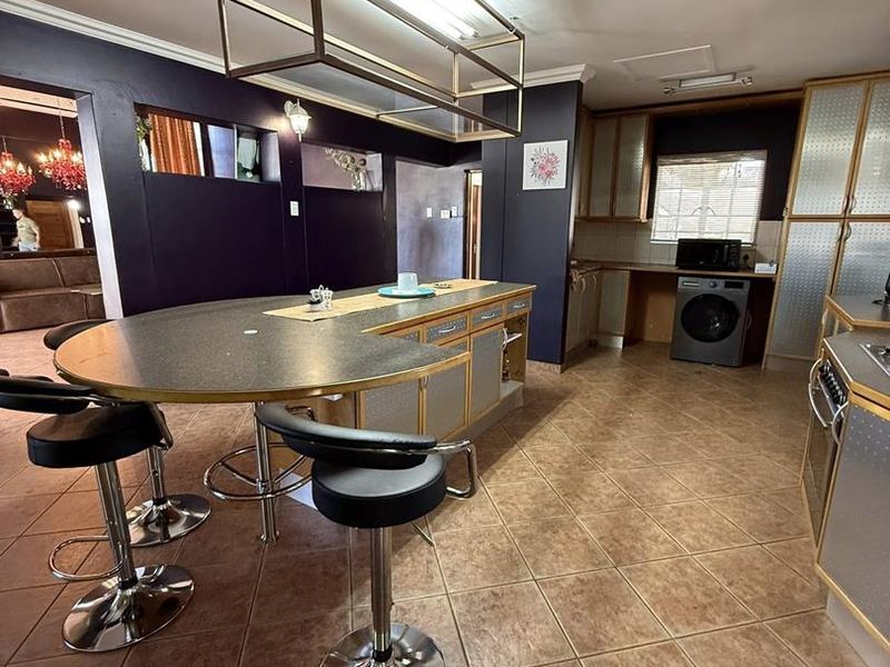 Kleine Kuppe- For Sale- N$2 600 000 - Photo 4