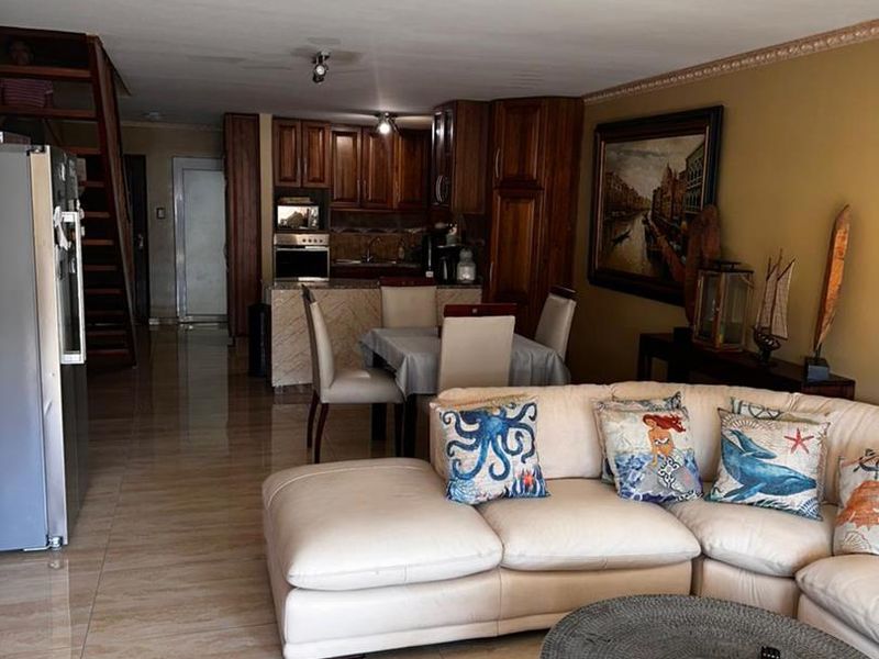 ⚓ Waterfront Luxury Living with Private Jetty & 42ft Yacht Included! ⚓ - Photo 9