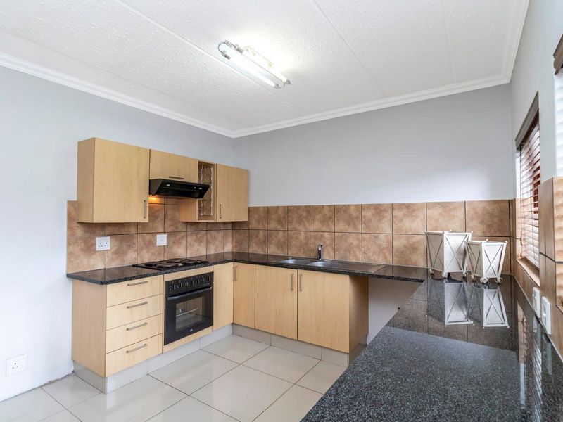 Lifestyle Living in Carlswald North Estate - Photo 3