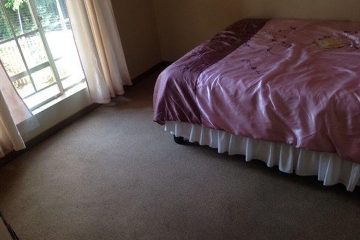 2 Bedroom top unit in Faerie Glen - Photo 5