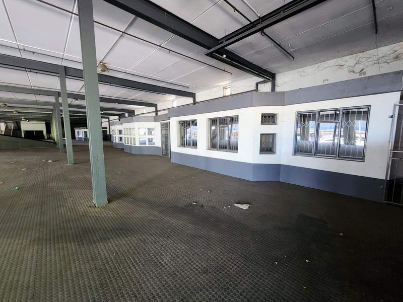 High Exposure Automotive & Retail Power Site on Steve Biko Road – 5,500m2 Mixed Use Facility - Photo 4