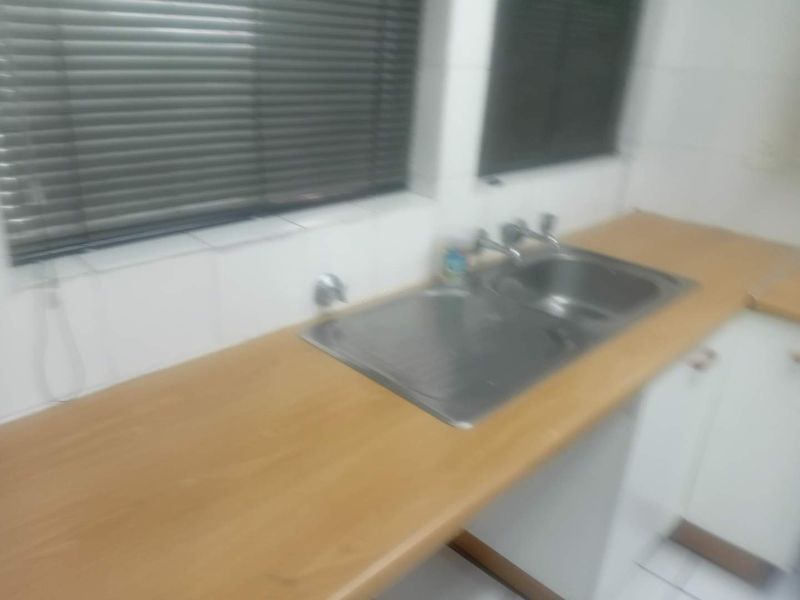 Two bedroomed apartment for sale in Lakefield Ext. 21 - Photo 9