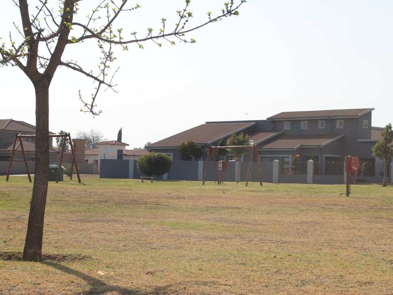 Lovely stand in a secure Estate (negotiable) - Photo 5