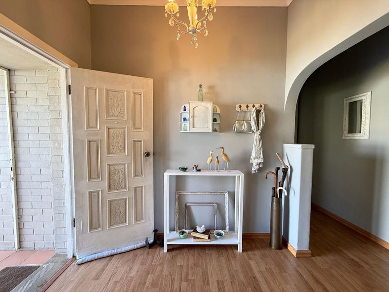 Neat as a Pin – Spacious Family Living at Its Best - Photo 2