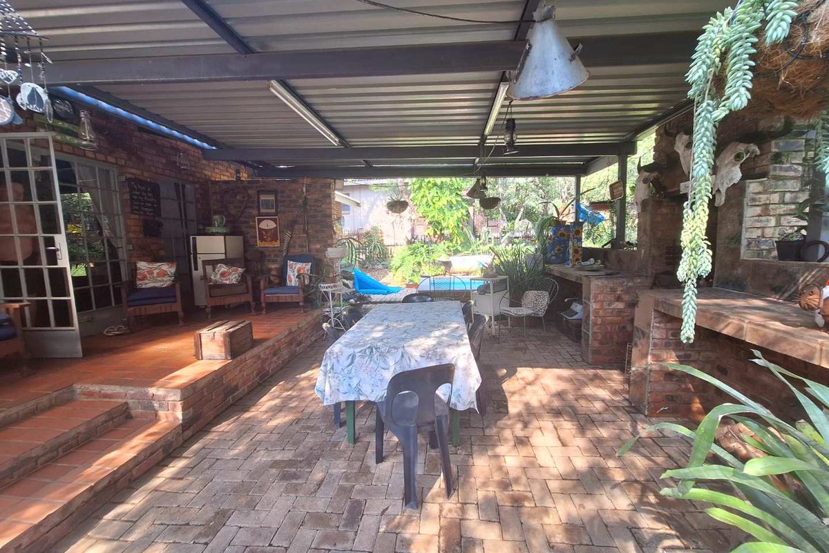 Charming 2-bedroom Retreat with Lovely Entertainment Area - Photo 4