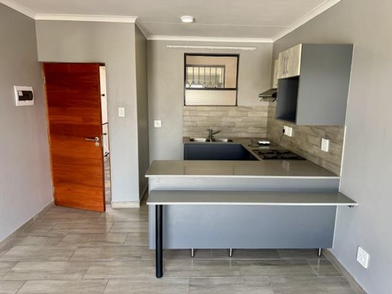 1 BED 1 BATH MODERN APARTMENT FOR SALE KENSINGTON B - Photo 2