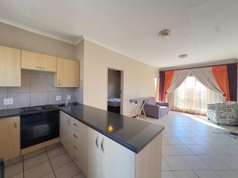 1 Bedroom Apartment With A Balcony - Photo 4