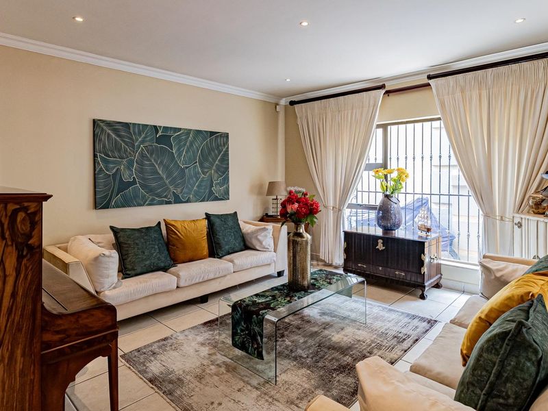 Elegant Bedfordview Duplex: A Family Haven! - Photo 4