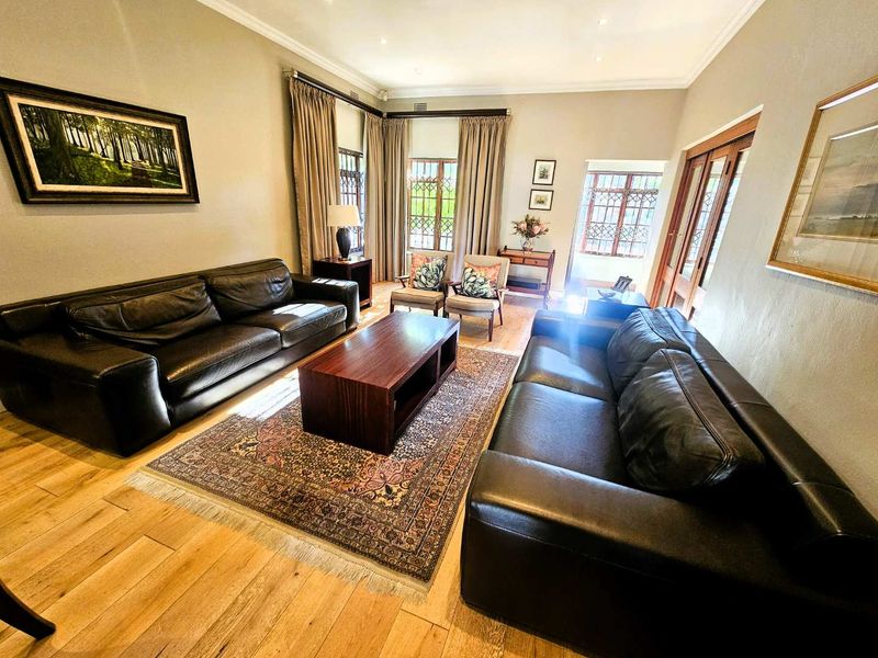 SOLD - Exquisite Family Haven – A Prestige Properties Exclusive - Photo 4