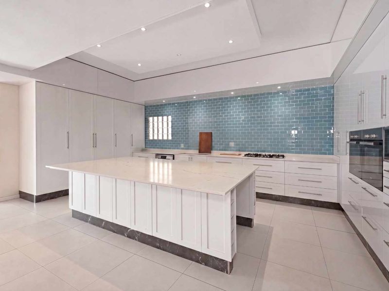 Lakefront Lifestyle Meets Investment Potential - Photo 4