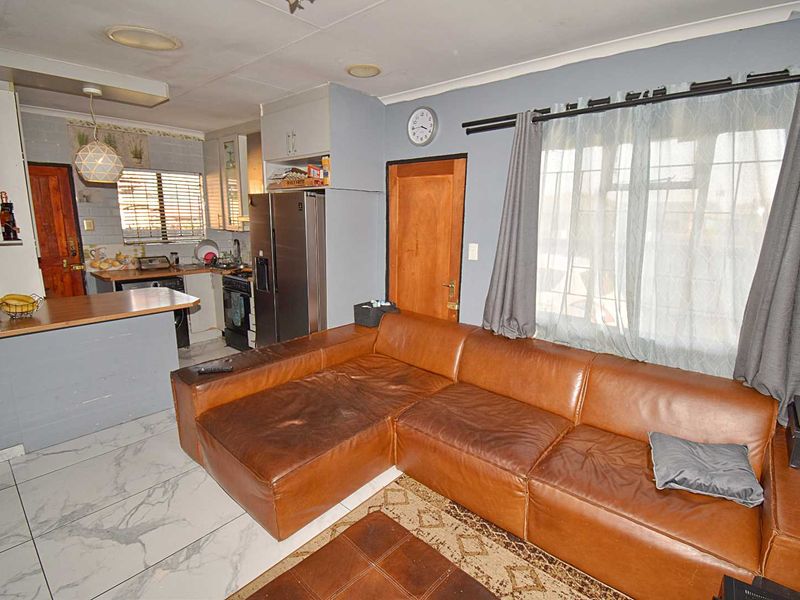 Perfect Starter Home - Photo 5