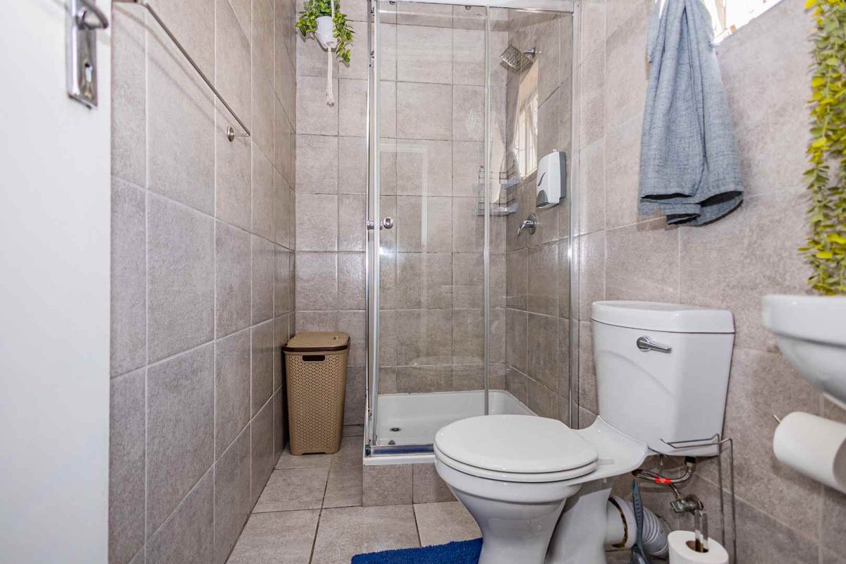 La Bella Vida Self Catering Apartments - Photo 5