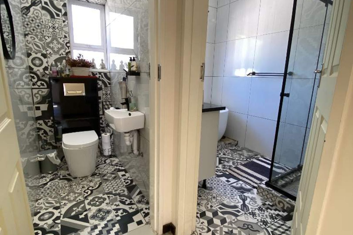 HOUSE FOR SALE IN EROS - Photo 3