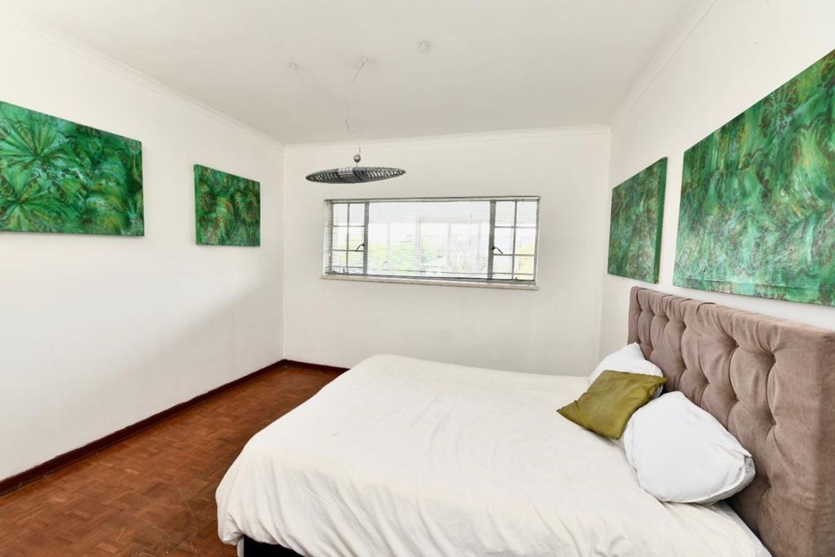 FURNISHED TWO BEDROOMS - Photo 3