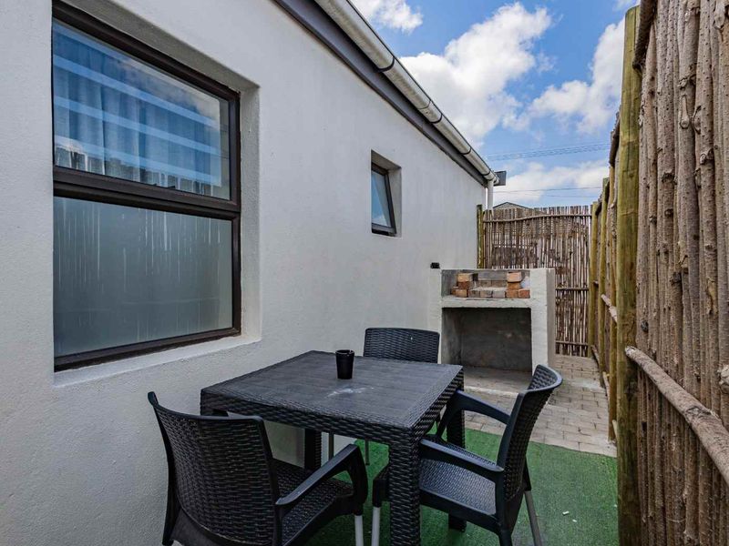 La Bella Vida Self Catering Apartments - Photo 10