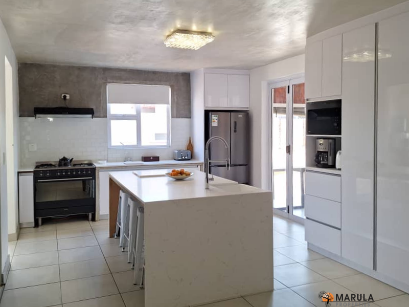 FOR SALE | STYLISH FAMILY HOME | OMEYA ESTATE - Photo 7