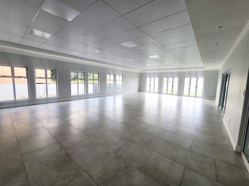 Executive Property - Photo 7