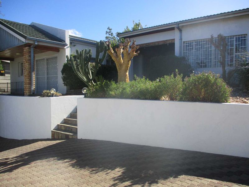 Huge property with dream views and flat - Photo 10