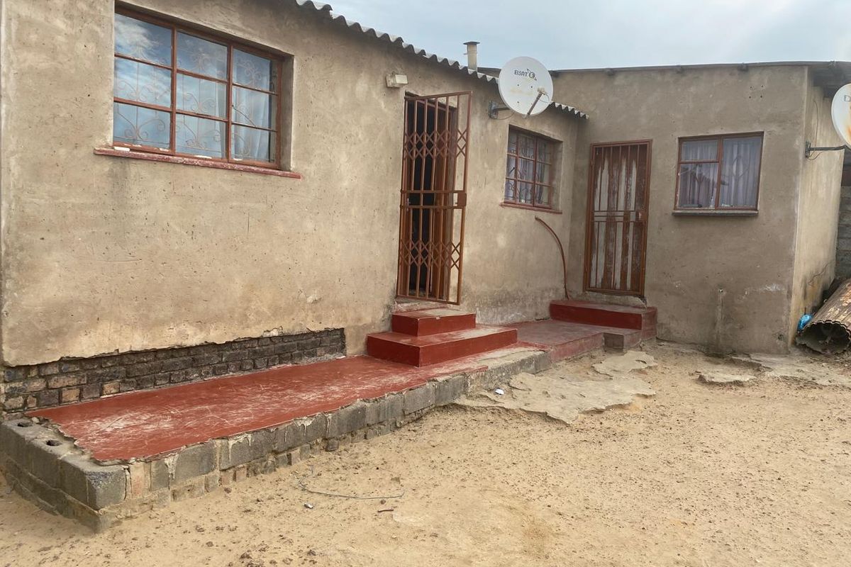 House in Umfuyaneng Tembisa - Photo 4