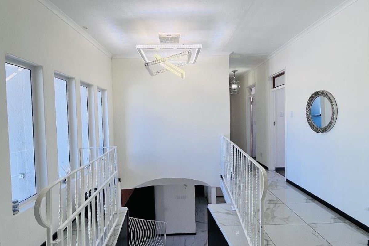 BEAUTIFUL 4 BEDROOM HOME FOR SALE IN SOUGHT-AFTER EROS |N$ 4,950,000 (excluding costs) - Photo 5