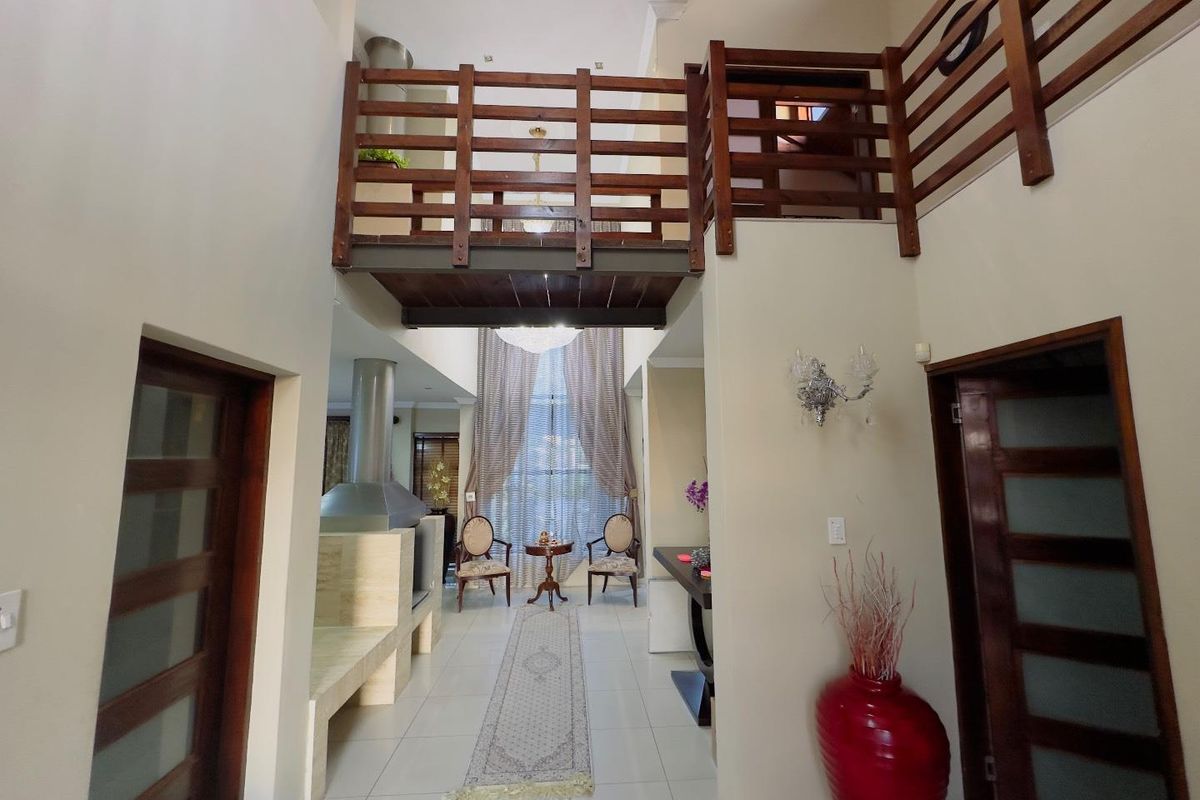 4 Bedroom House For sale in Valley View Estate - Photo 4