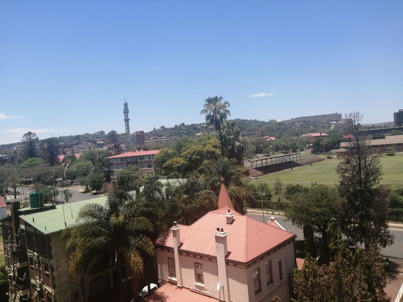 BARGAIN !!!  - 1.5 bedroom apartment in Sunnyside - Photo 3