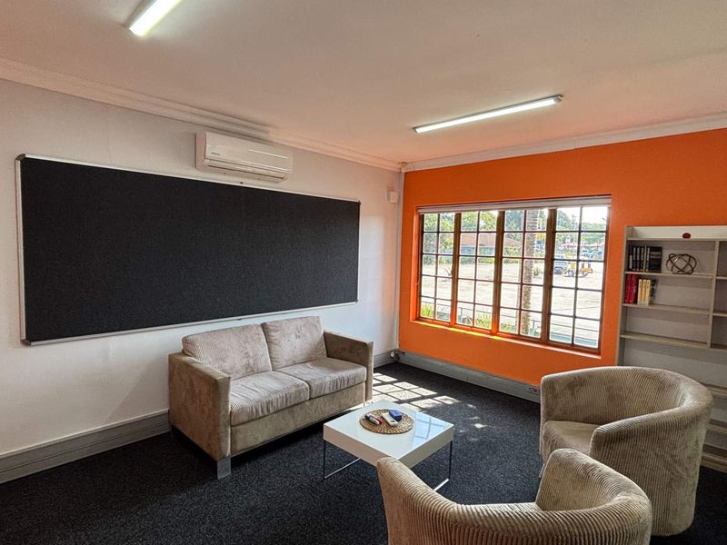 Modern First Floor Offices To Let | Secure Business Park | Old Main Road - Photo 4